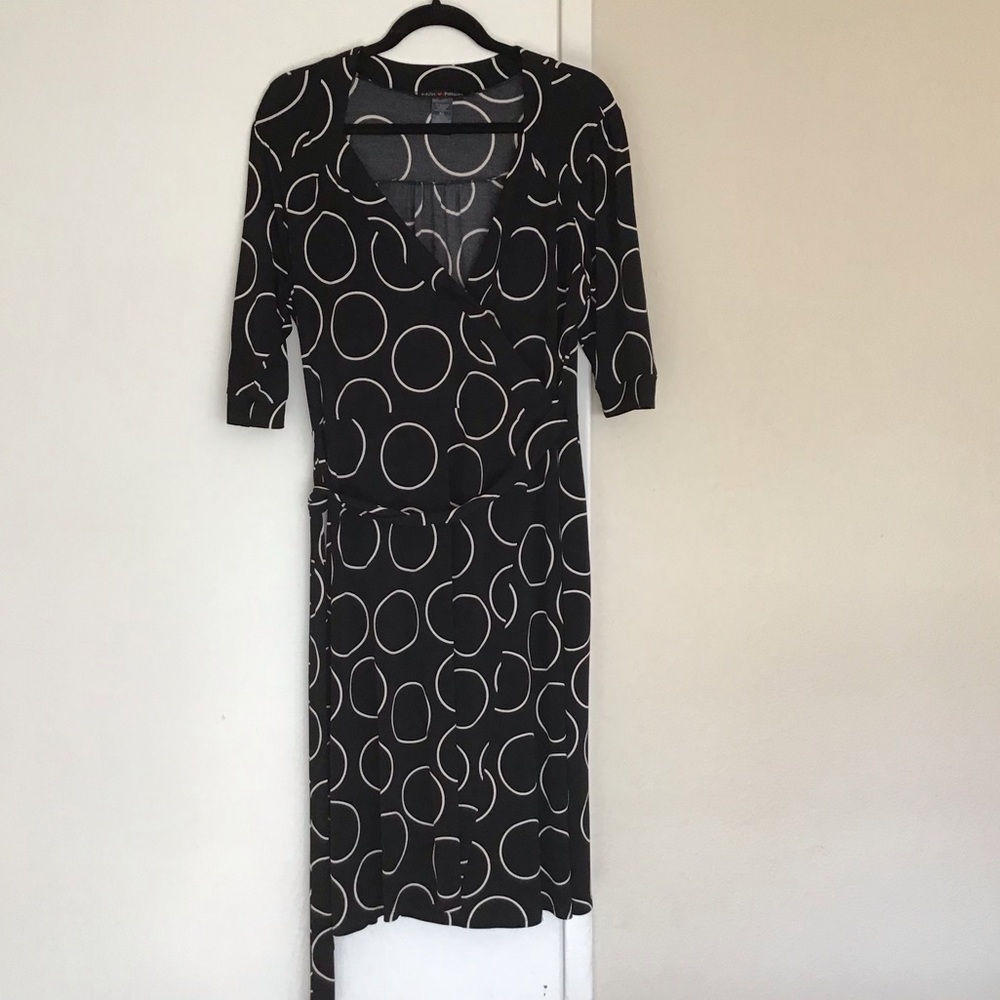 Black and white wrap dress size xl